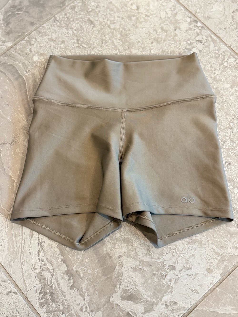 ALO 3” Airlift Energy Shorts, Size XS